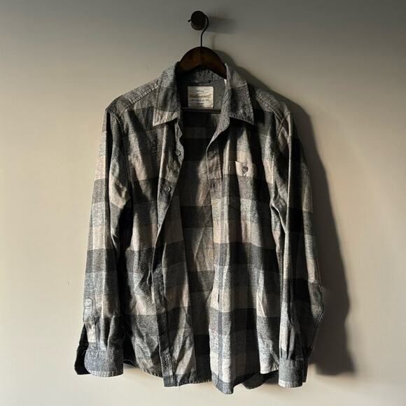 Other - EUC ORIGINAL WEATHERPROOF VINTAGE CASUAL BUTTON-DOWN FLANNEL SIZE LARGE